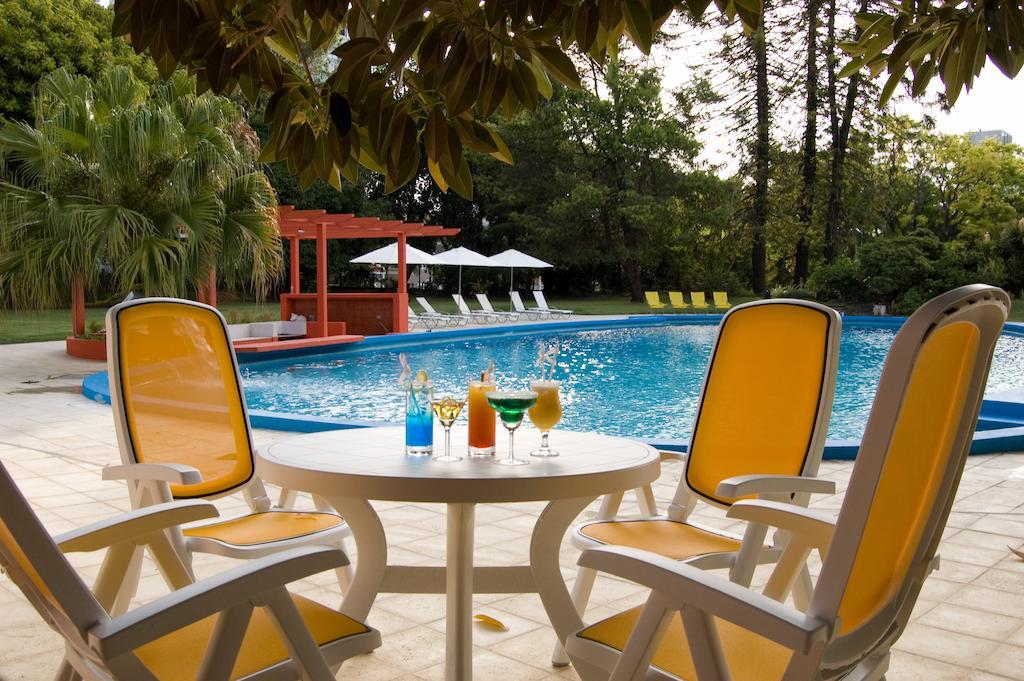 Howard Johnson Plaza Resort & Casino Mayorazgo Paraná Exteriör bild